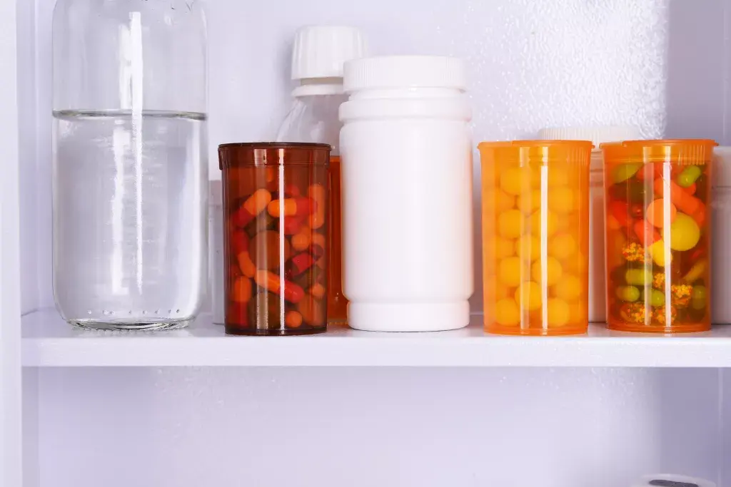 Que-debes-tener-en-tu-botiquin-medico.webp